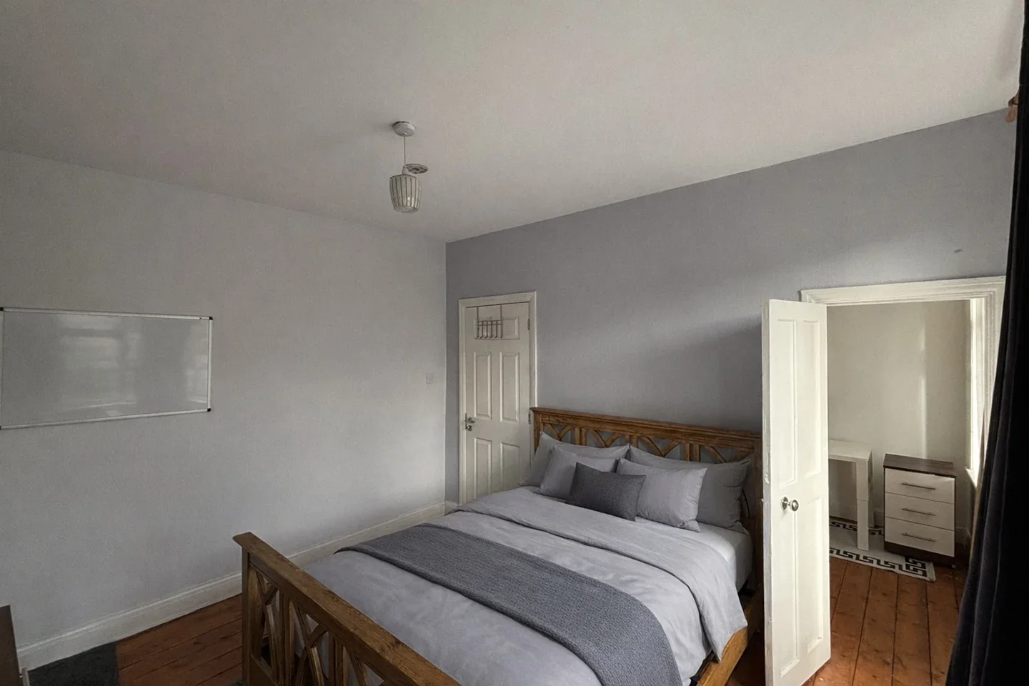 Room Davenport Road in Greater London