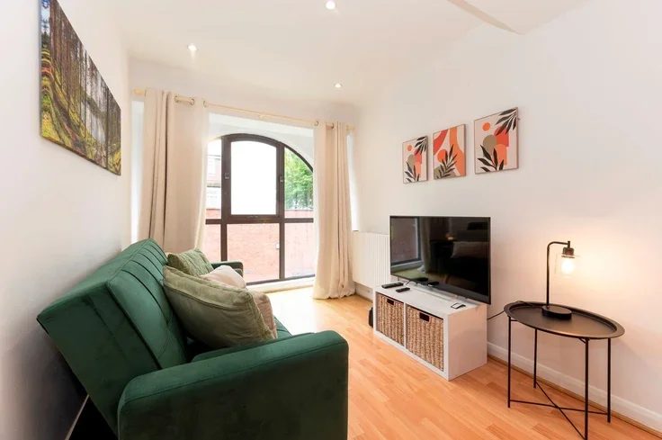 Flat Heath Road in Greater London