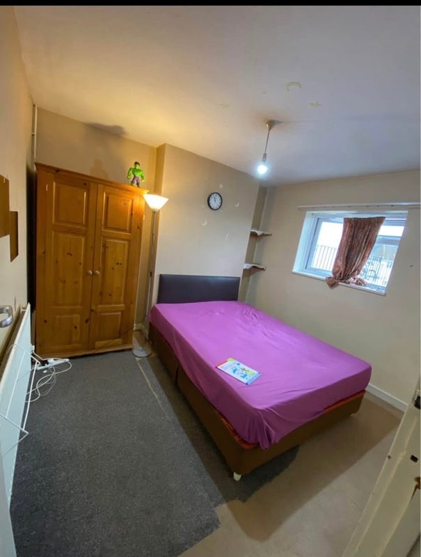 Room Preston Road in Greater London