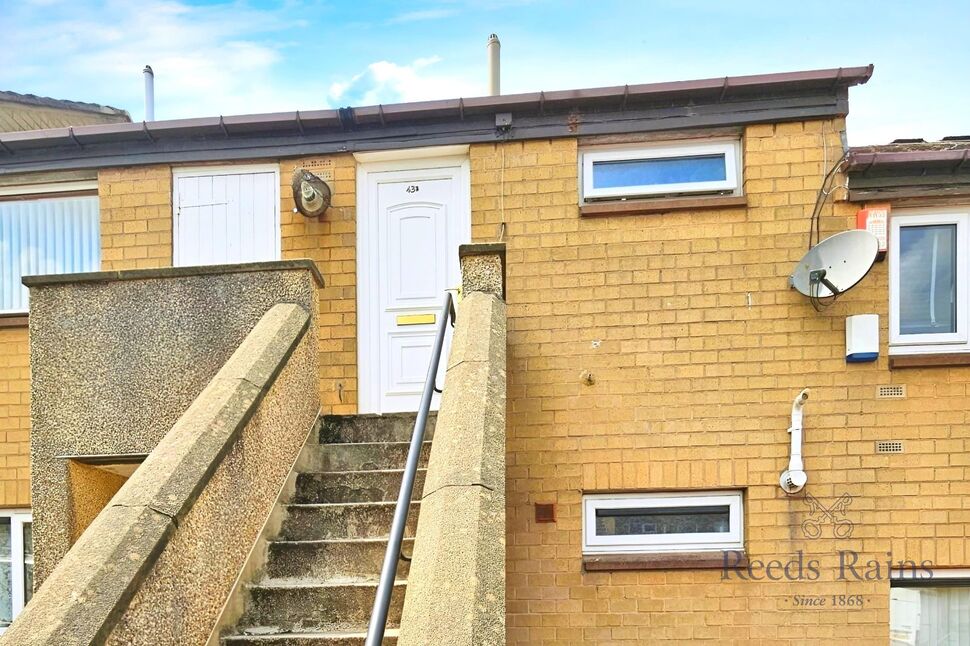Flat Leyburn Road in Blackburn