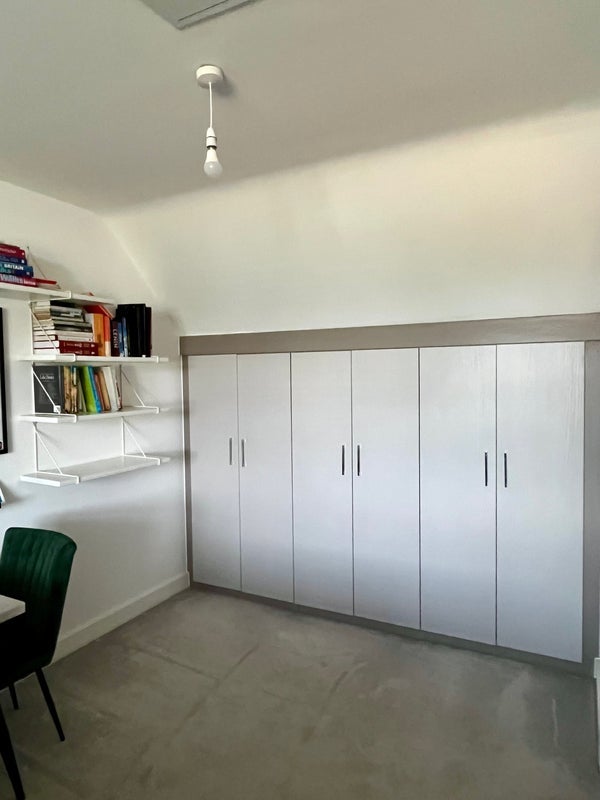 Room Cardwell Road in Leeds