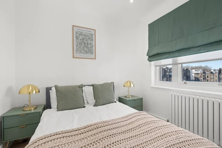 Flat Sussex Gardens in City of Westminster