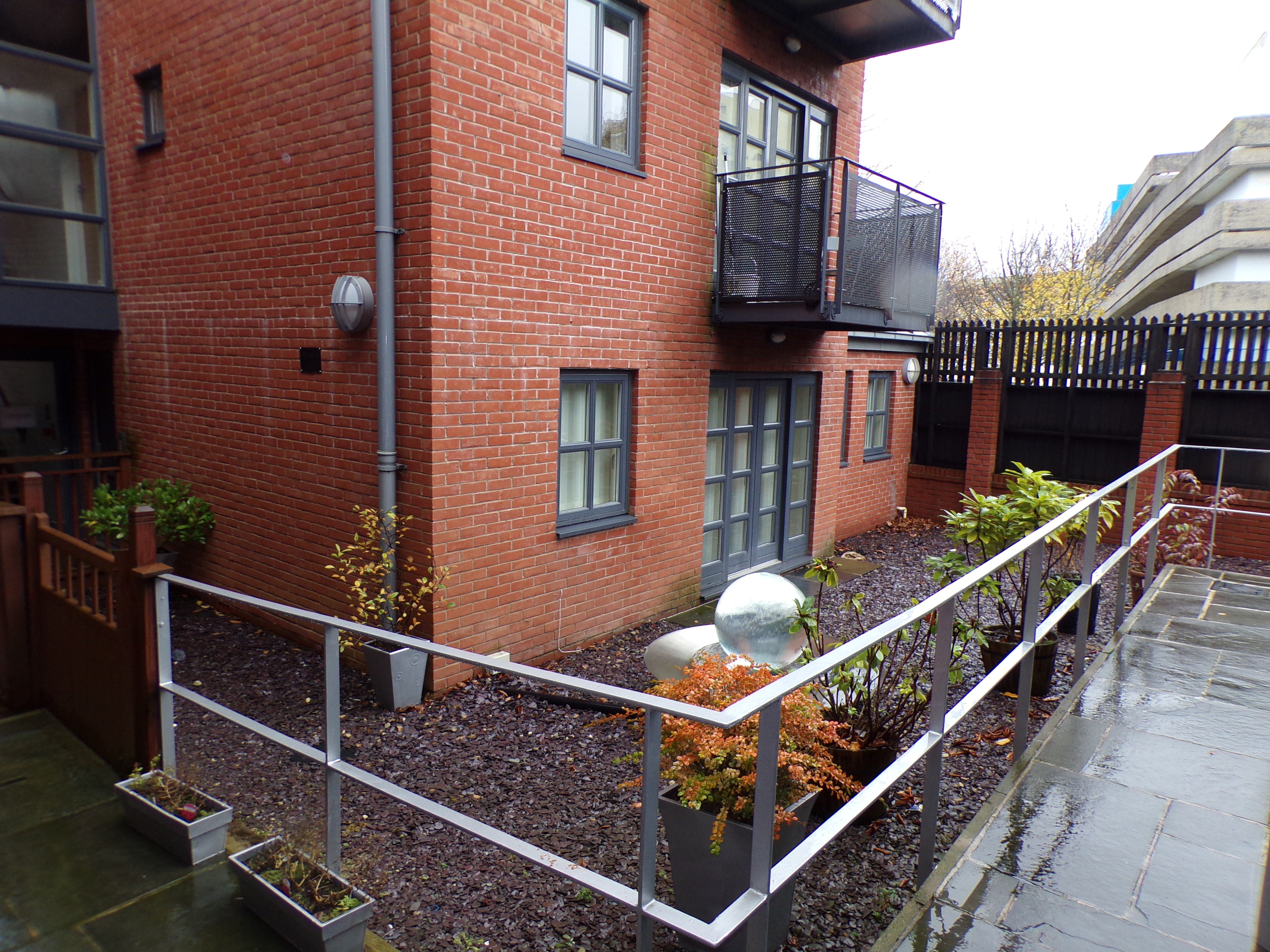 Flat Avenham Lane in Preston