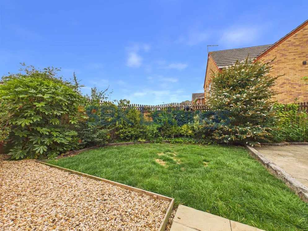 House Rylands Close in Harborough