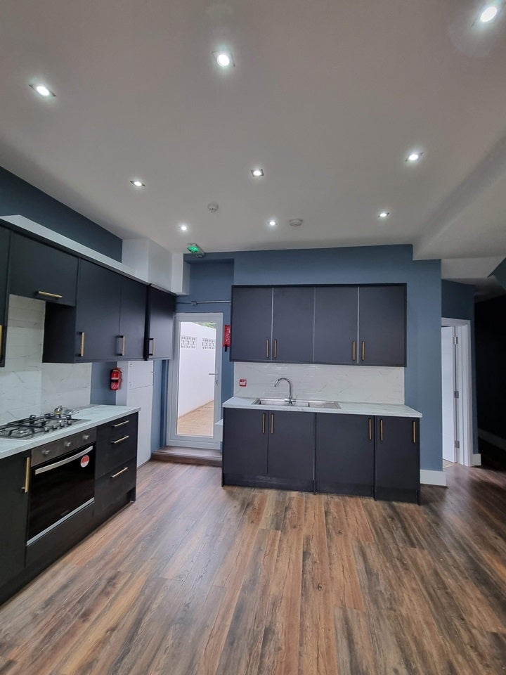 Flat Manor Road in Southend-on-Sea