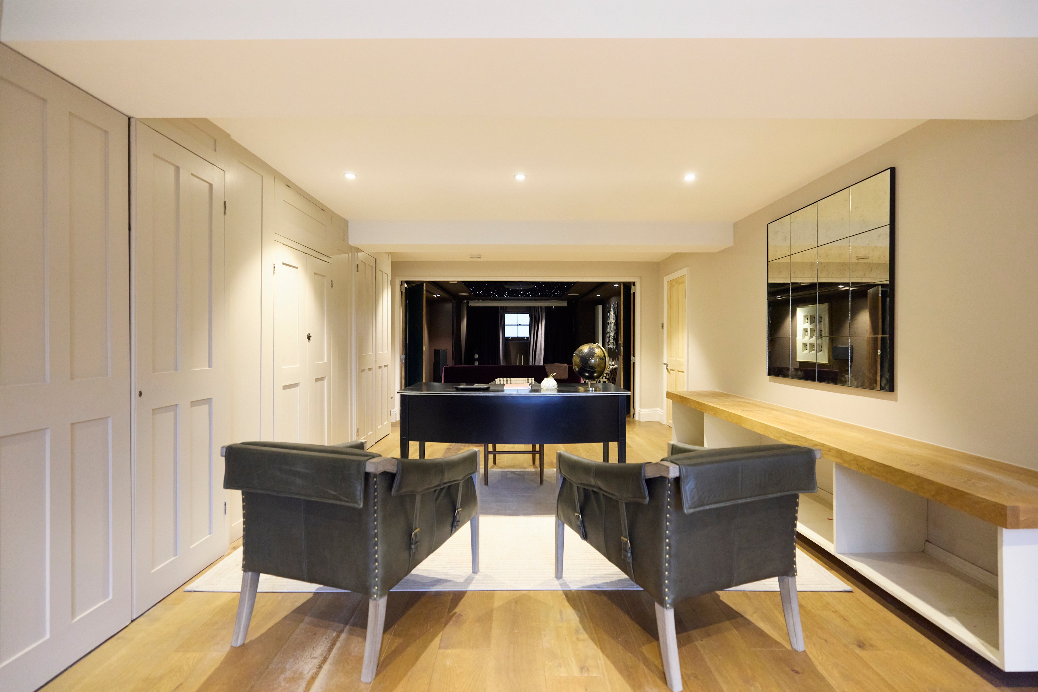 House Rosebery Road in Greater London