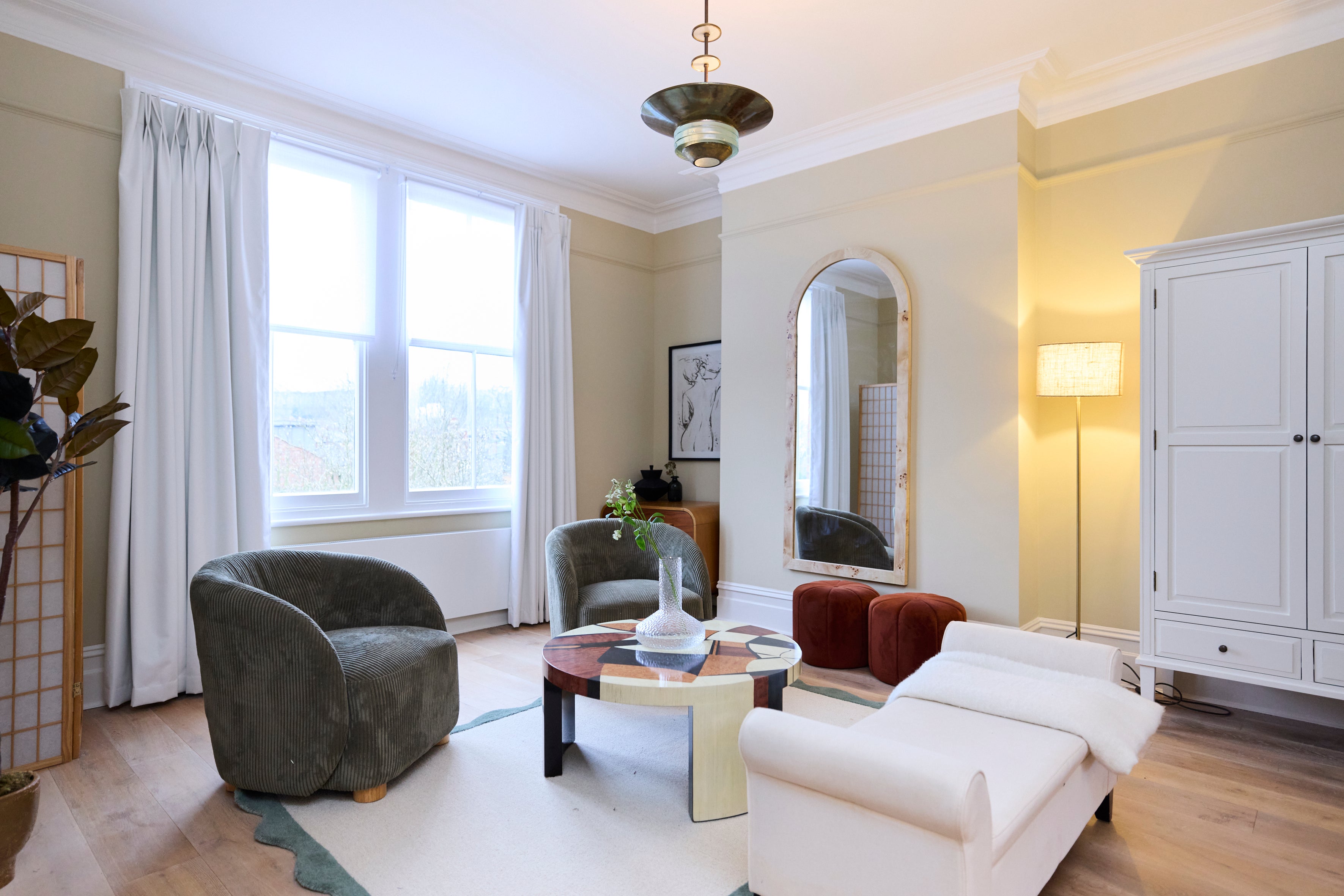 House Rosebery Road in Greater London