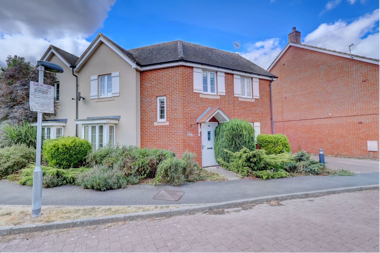 House Milton Place in High Wycombe Community Board