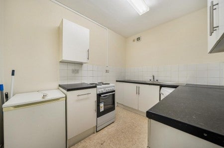 Flat Winslade Way in Greater London