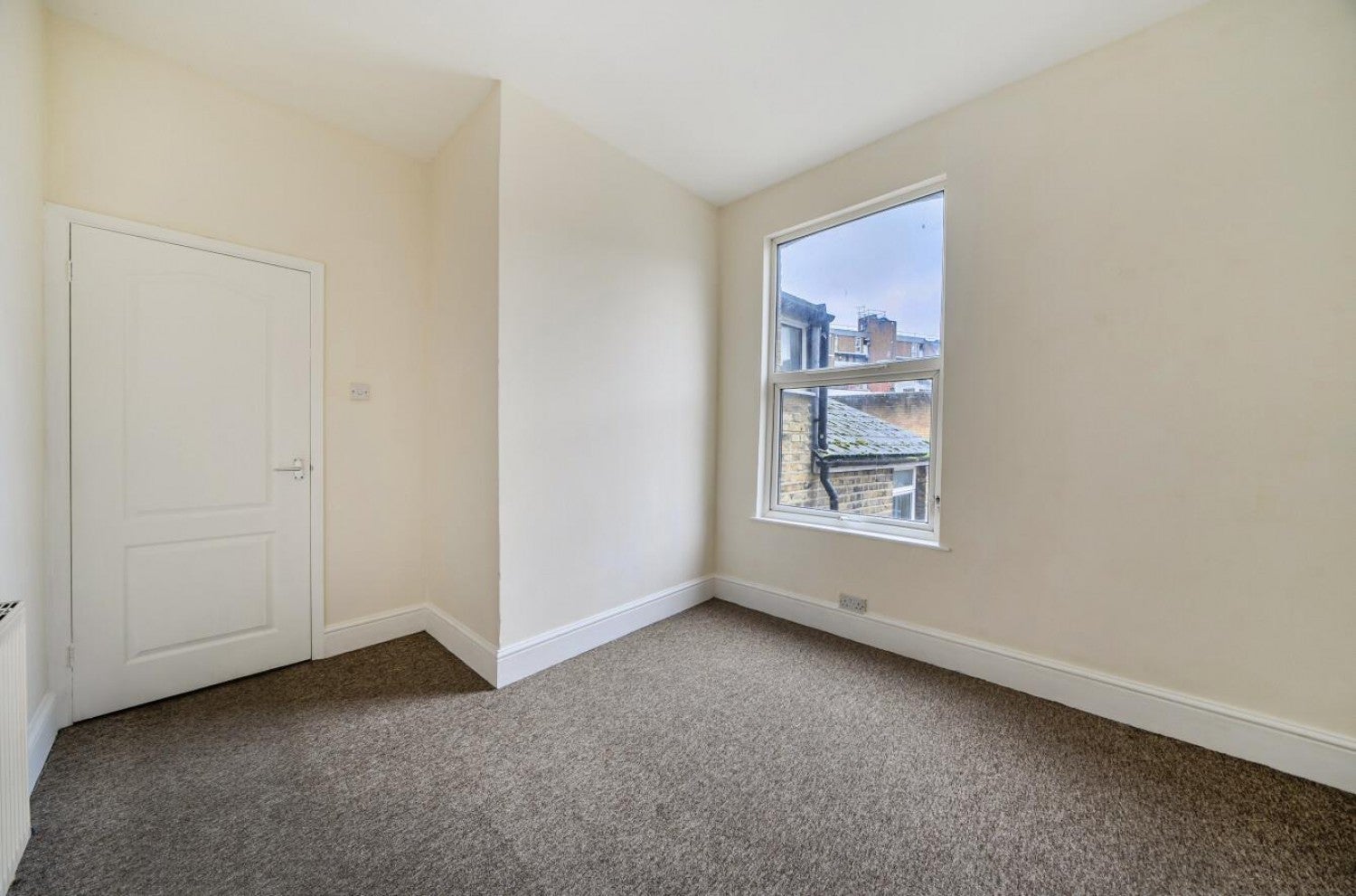 Flat Winslade Way in Greater London
