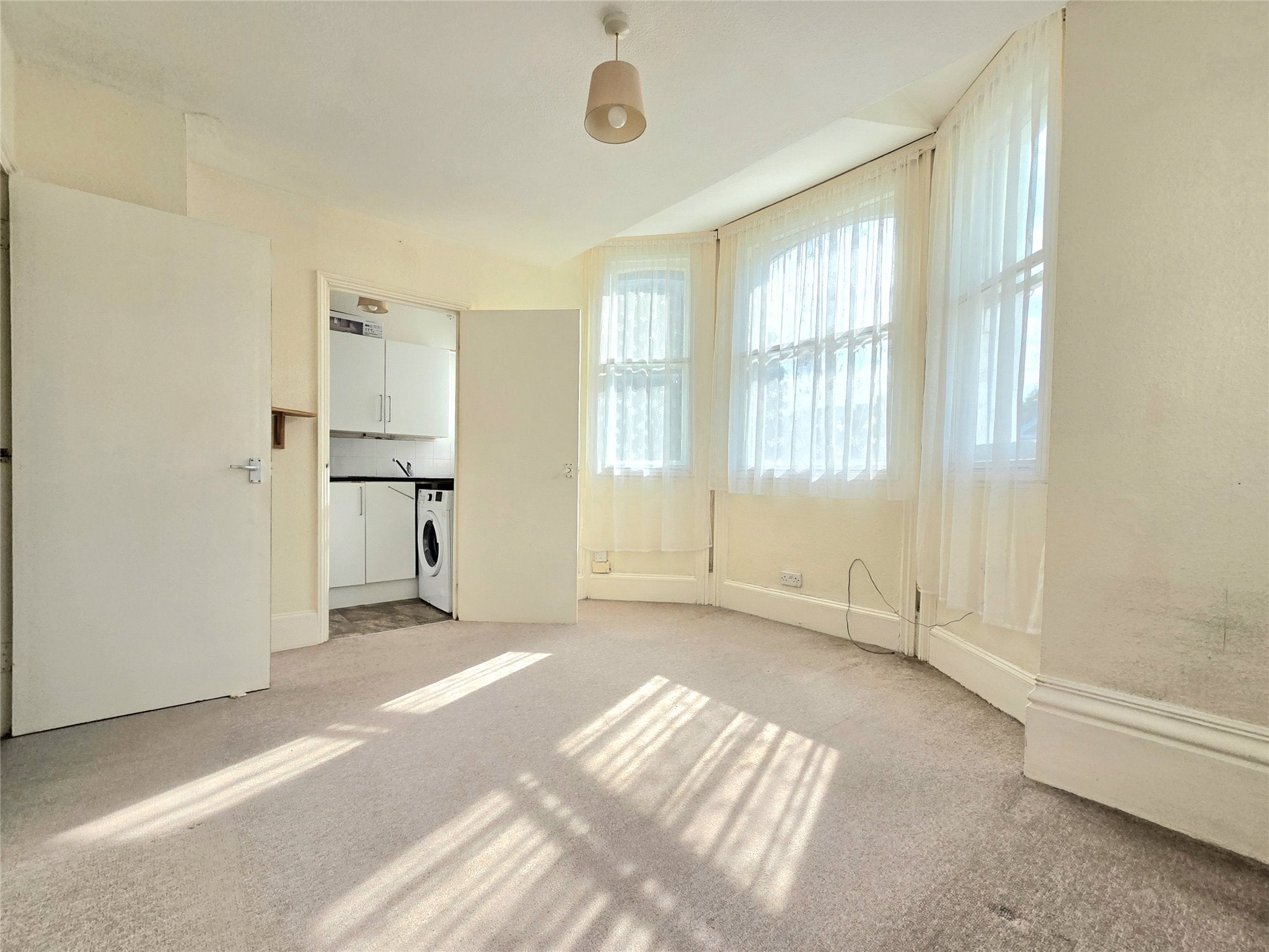 Flat Upper Grosvenor Road in Tunbridge Wells