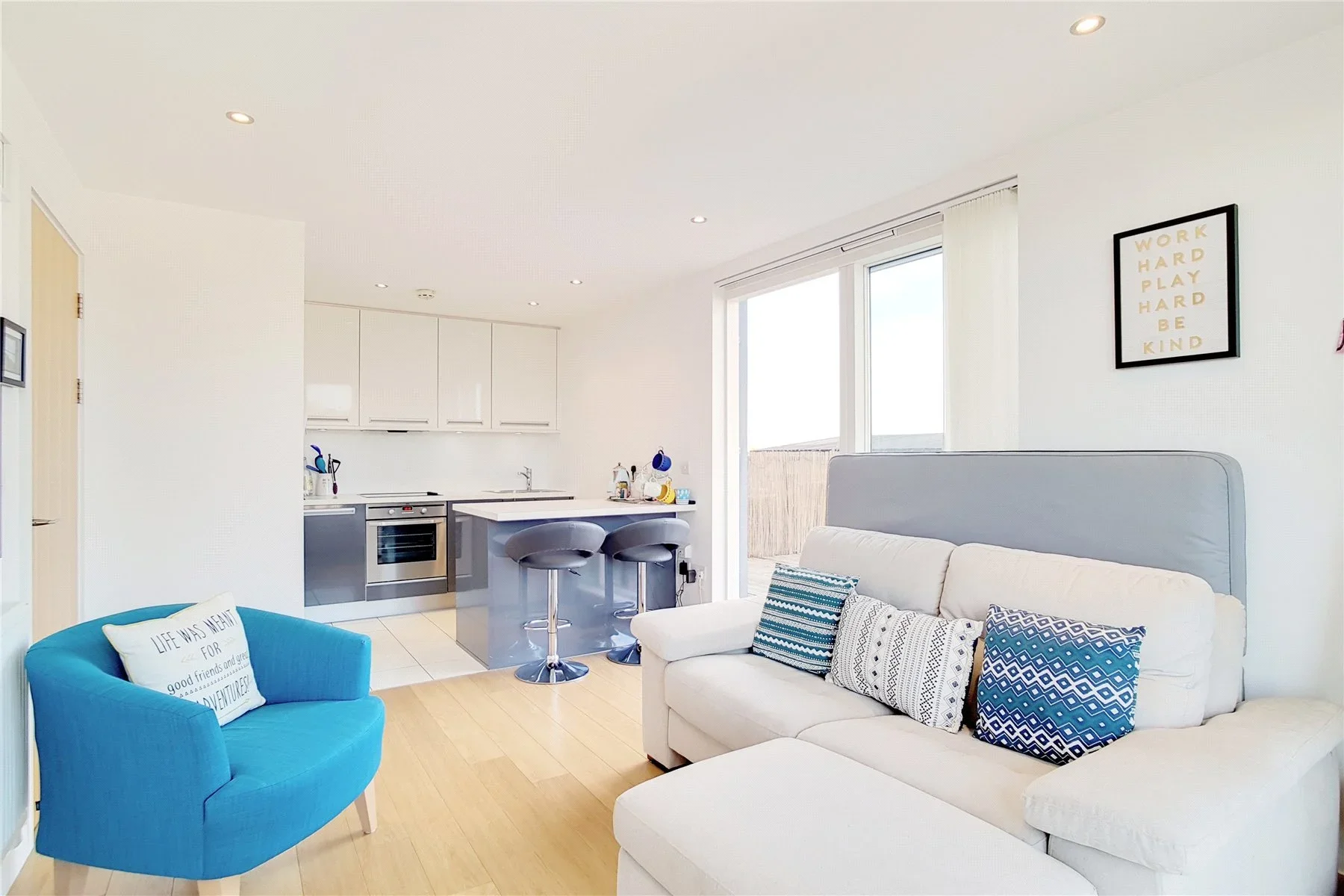 Flat Brookmill Road in Greater London