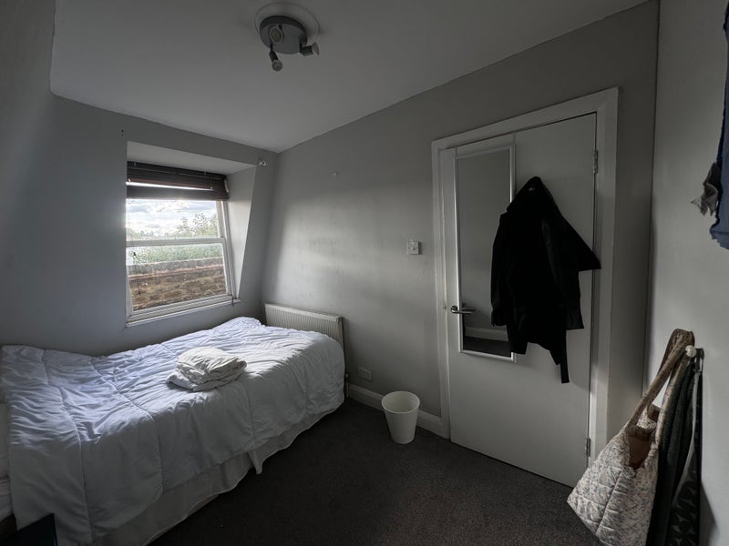 Flat Haverstock Hill in Greater London
