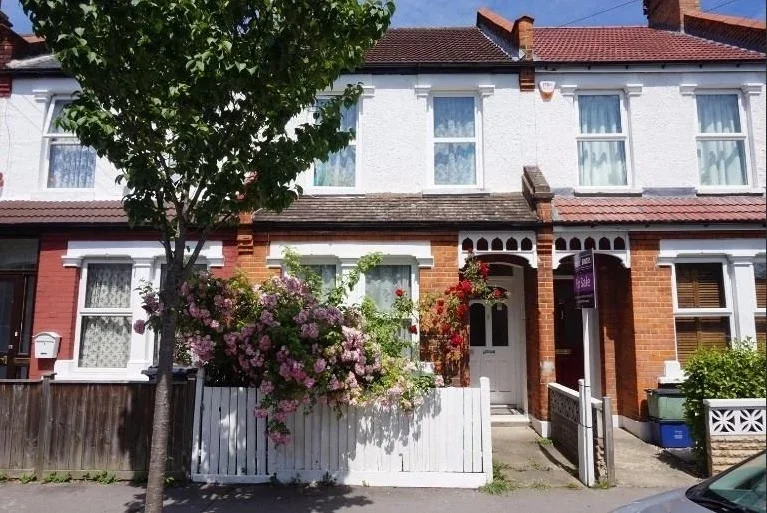 House Tylecroft Road in Greater London