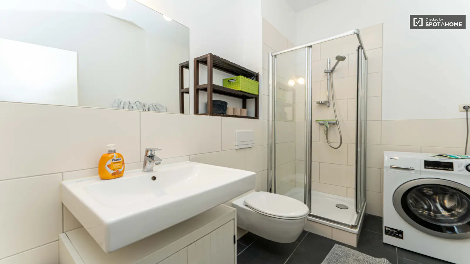 Wohnung Böhmische Straße in Berlin
