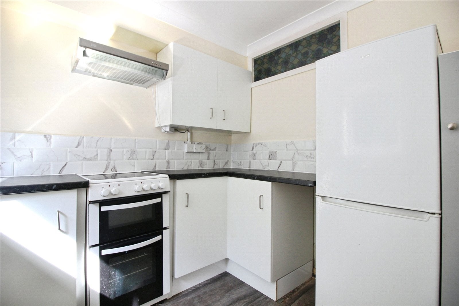 Flat Southcote Road in Reading