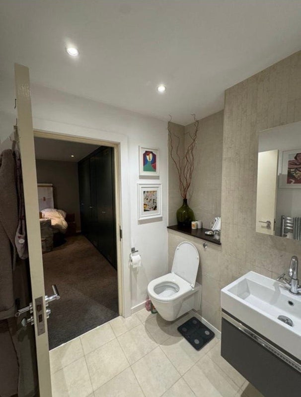 Room Seville Mews in Greater London