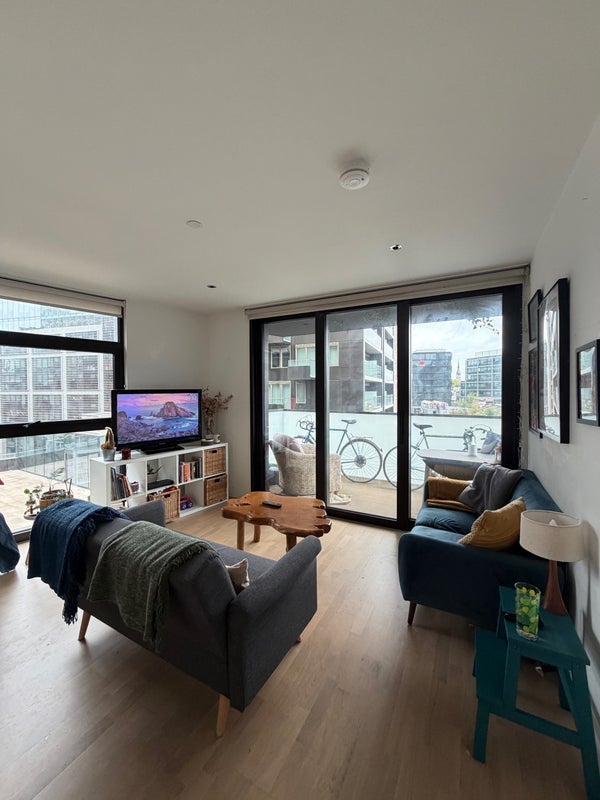 Flat Bowl Court in Greater London