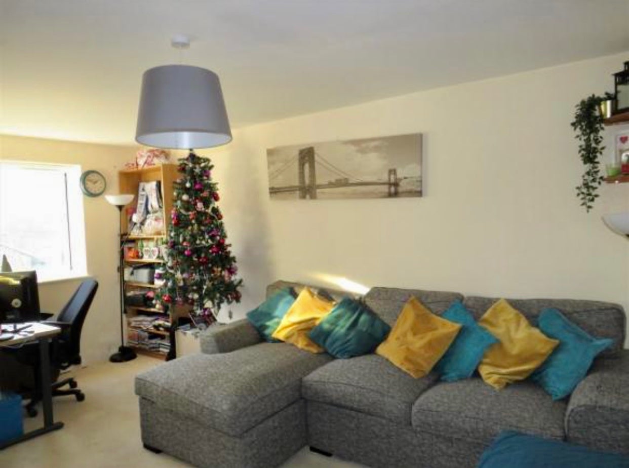 House Hawthorn Way in Stoke Gifford