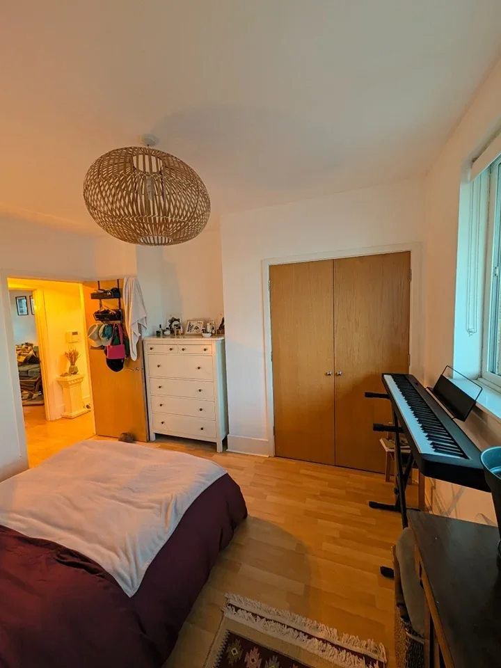 Flat Jacaranda Grove in Greater London