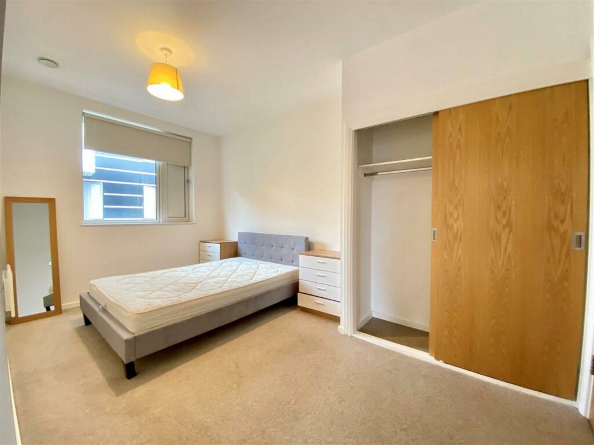 Flat Bethnal Green Road in Greater London