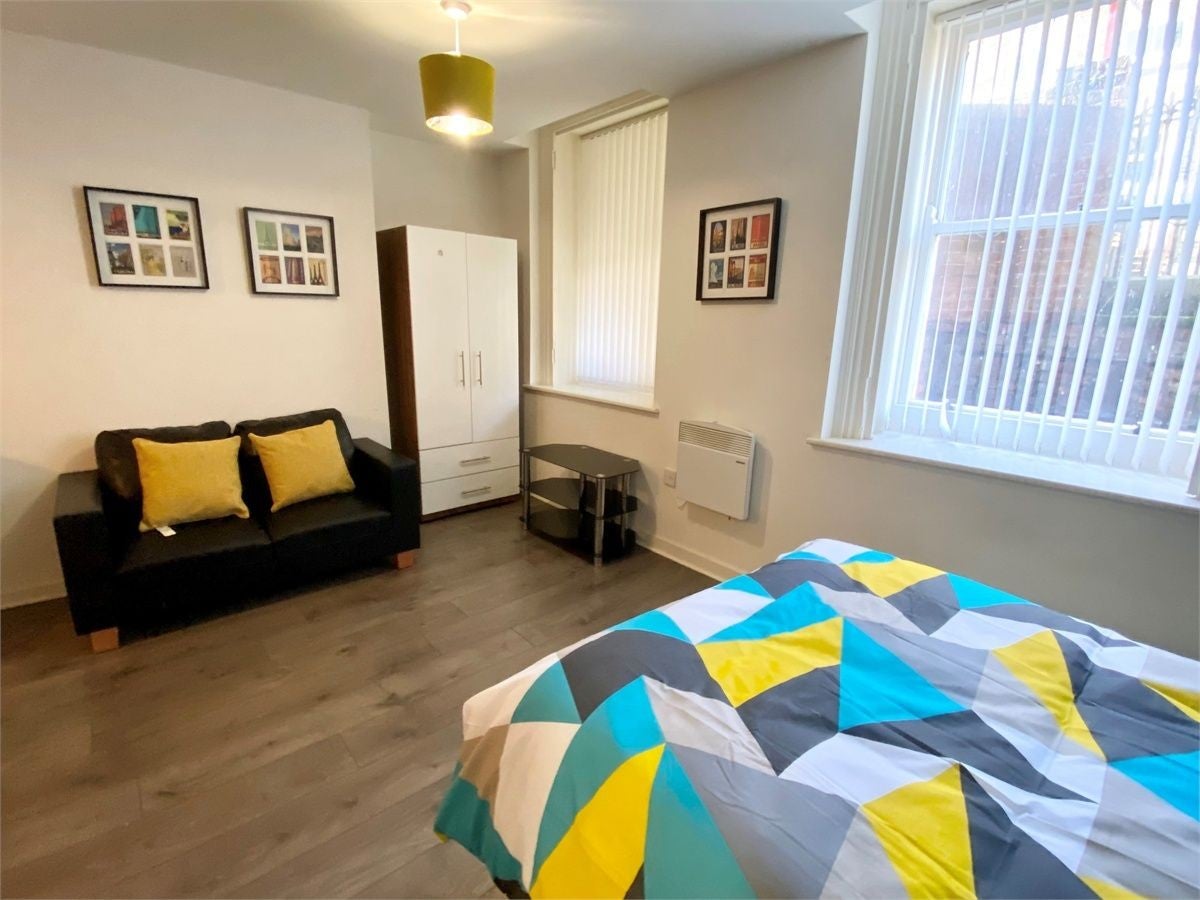 Flat Fawcett Street in Sunderland