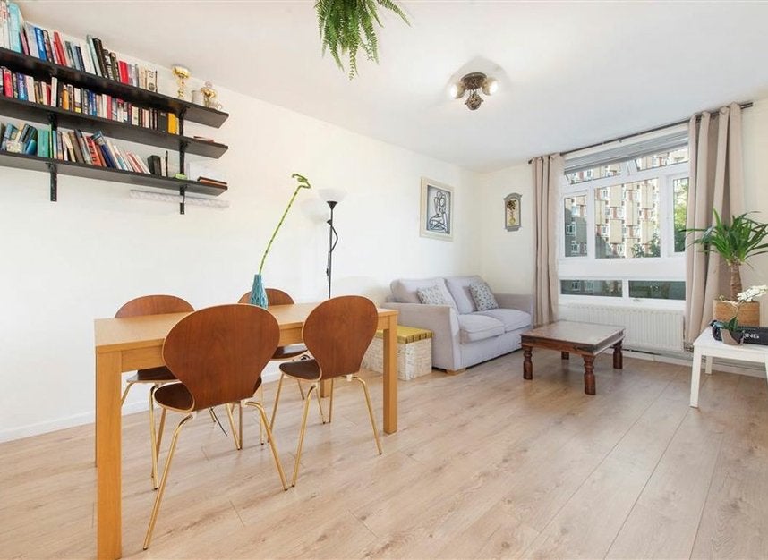 Flat Diss Street in Greater London