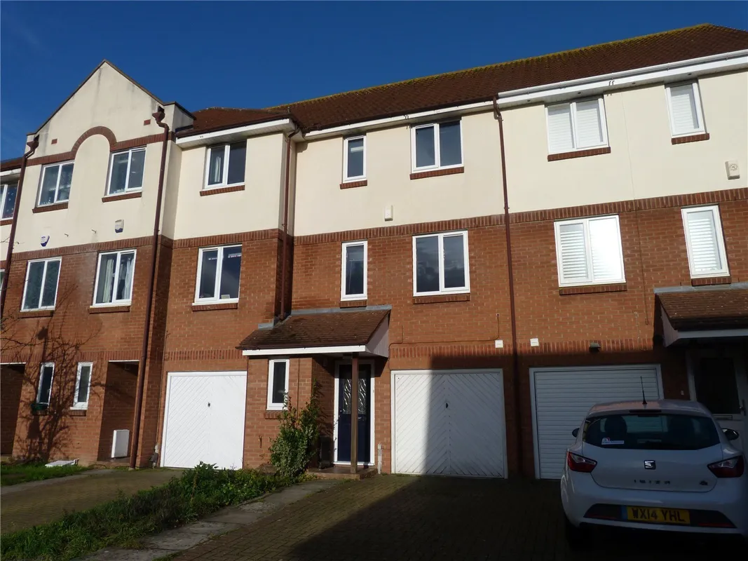 House Burgess Green Close in Bristol