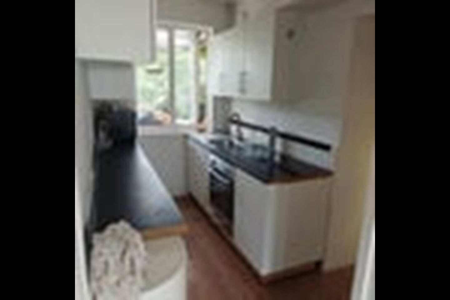 Room Redfern Avenue in Greater London