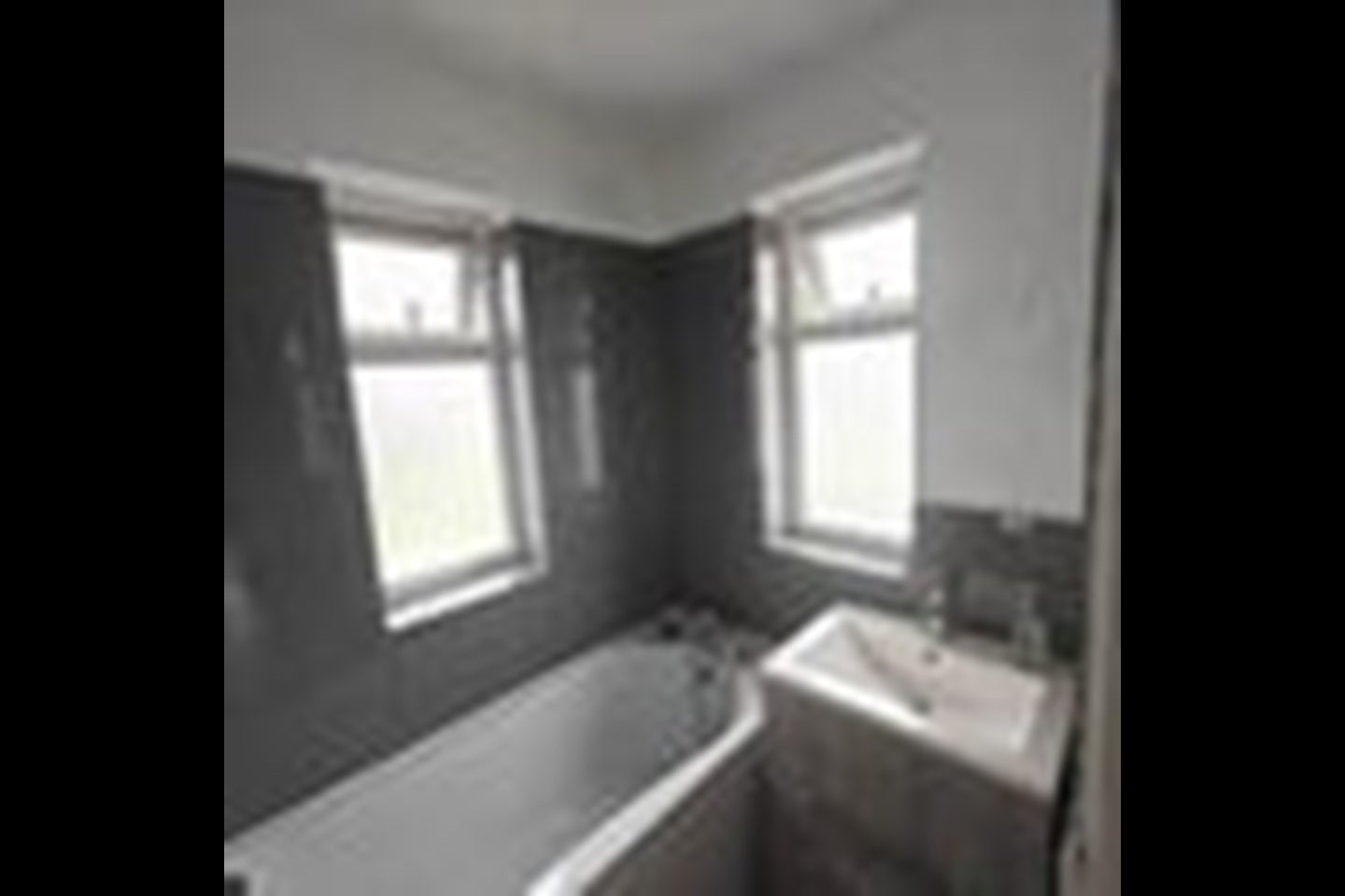 Room Redfern Avenue in Greater London