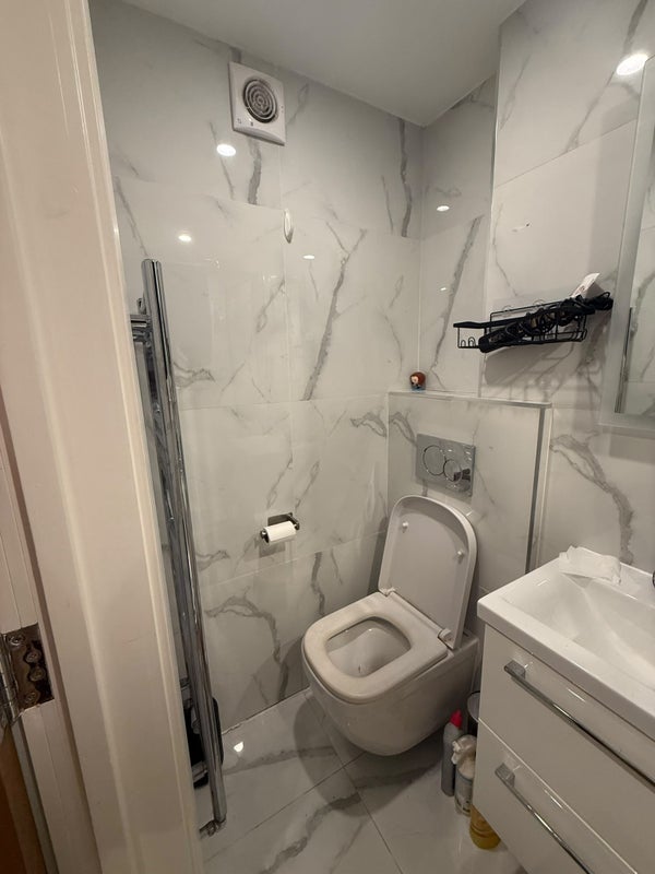 Room Atwater Close in Greater London
