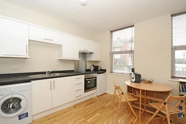 Flat Lanier Road in Greater London