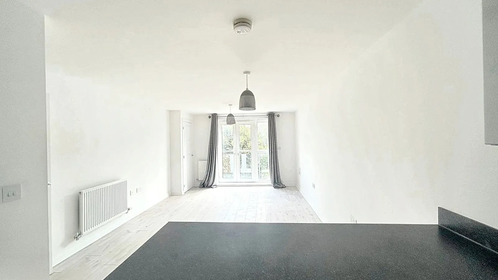 Flat Lett Lane in Ebbsfleet Garden City