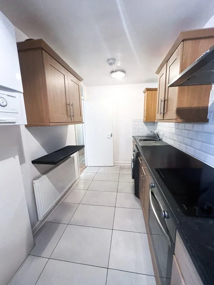 Room Bruckner Street in City of Westminster