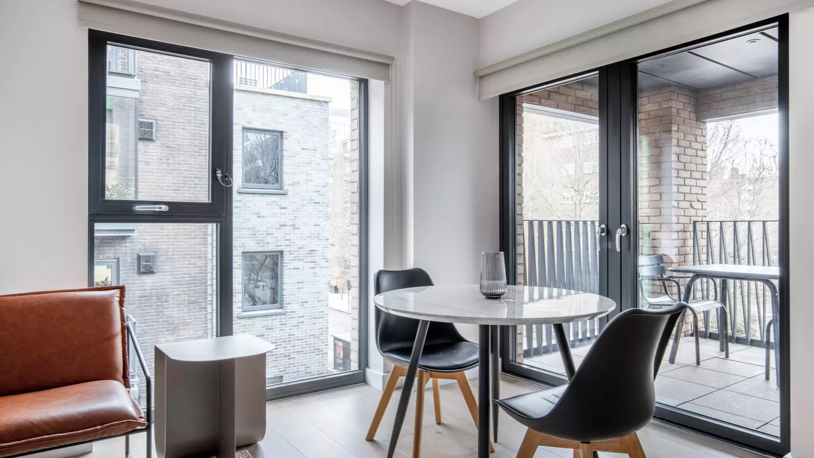 Flat Ufford Street in Greater London