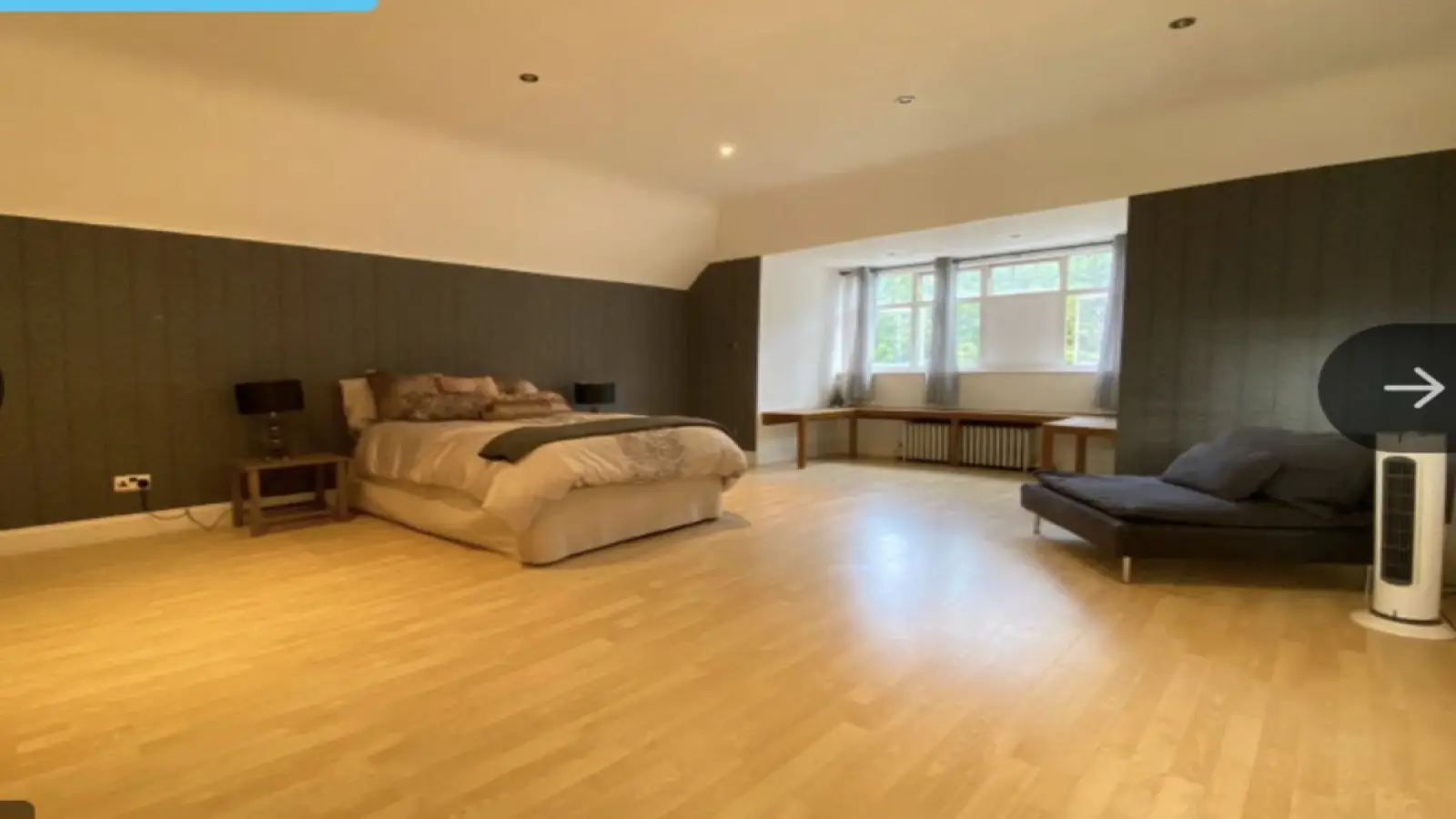 Flat Mapesbury Road in Greater London