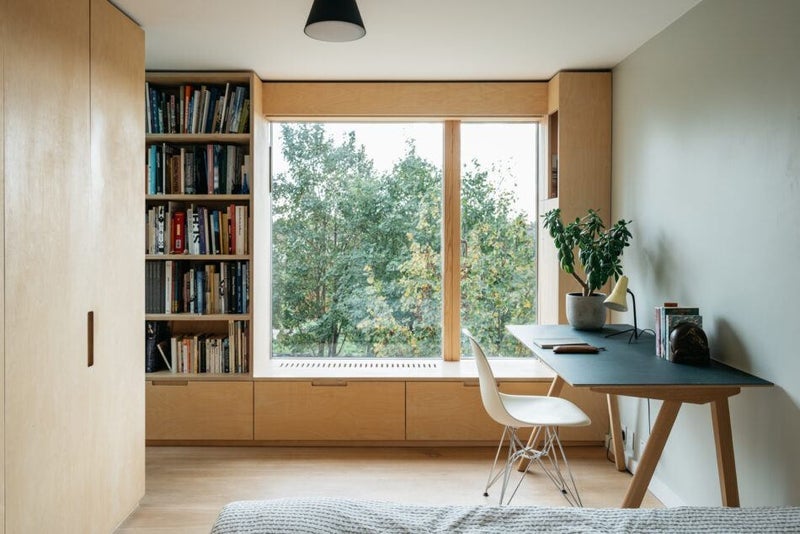 Room Markhouse Avenue in Greater London