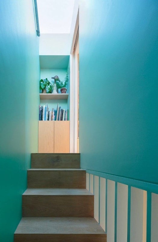 Room Markhouse Avenue in Greater London
