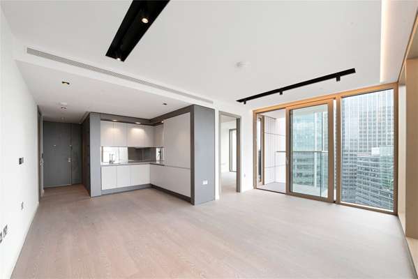Flat Park Drive in Greater London