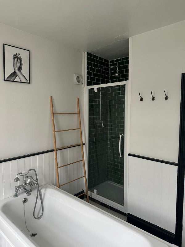 Room Ranelagh Terrace in Royal Leamington Spa