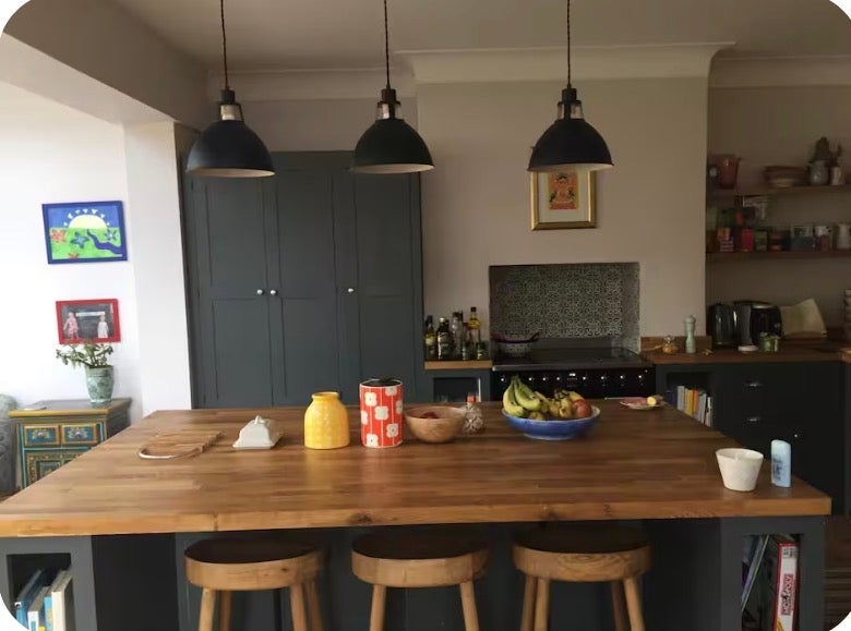 Room Bishop Road in Bristol