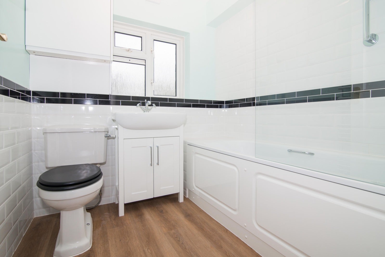 Flat Broomfield Road in Greater London
