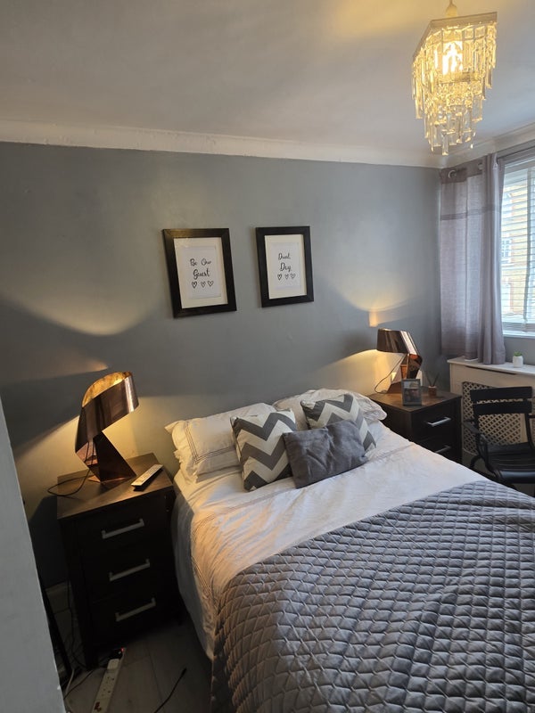 Room Ironmonger Row in Greater London