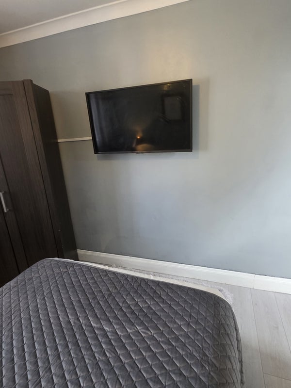 Room Ironmonger Row in Greater London