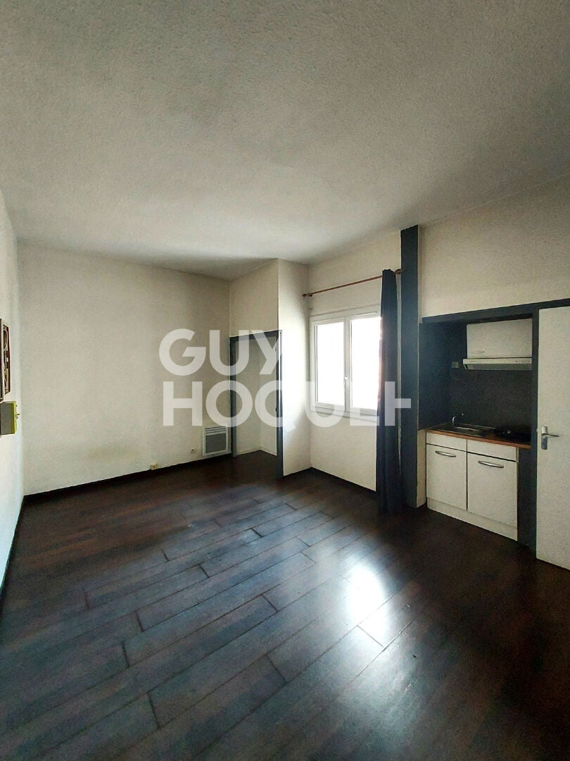 Flat Rue du Grand Rabbin Joseph Cohen in Bordeaux