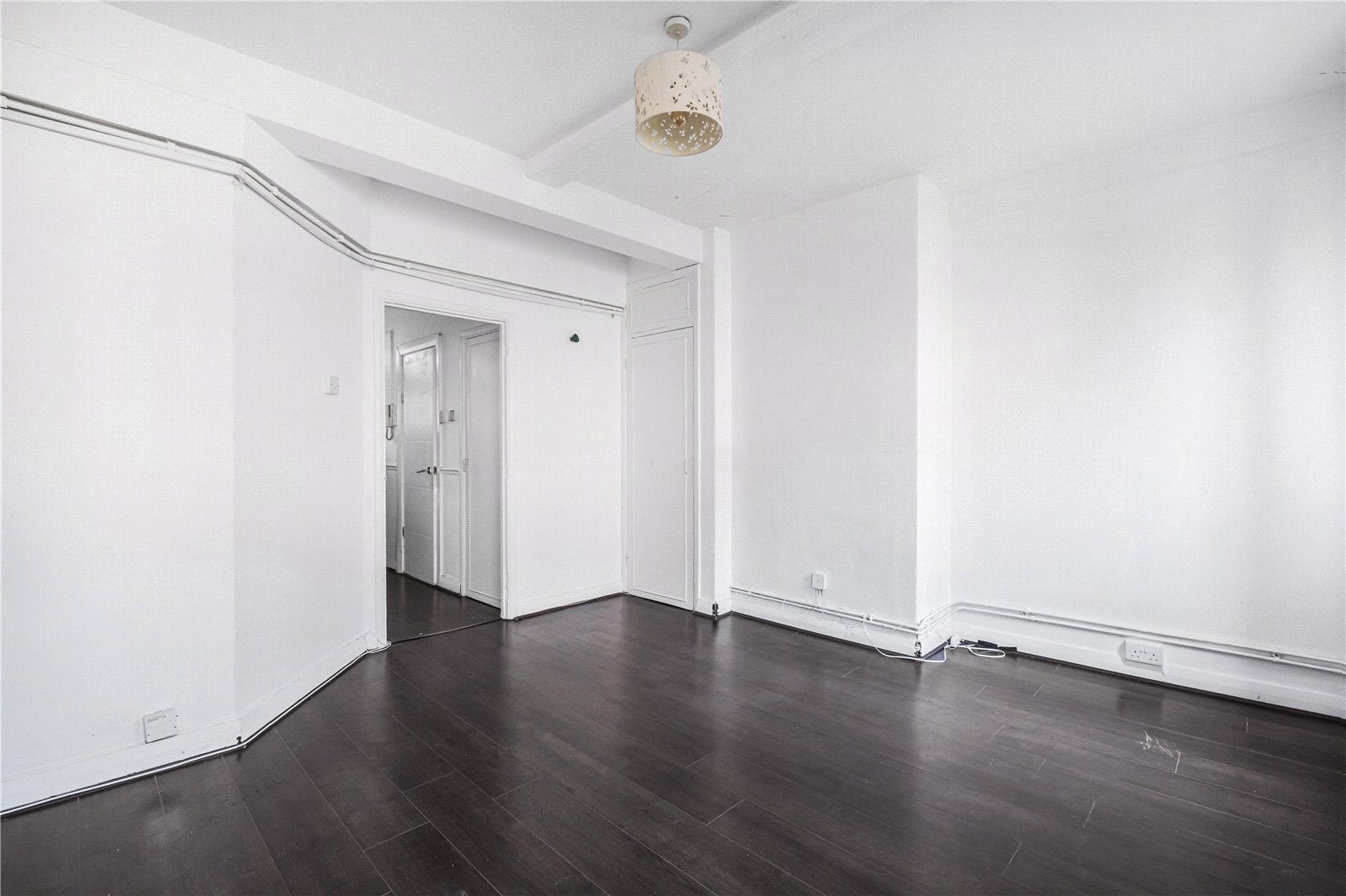 Flat Druid Street in Greater London