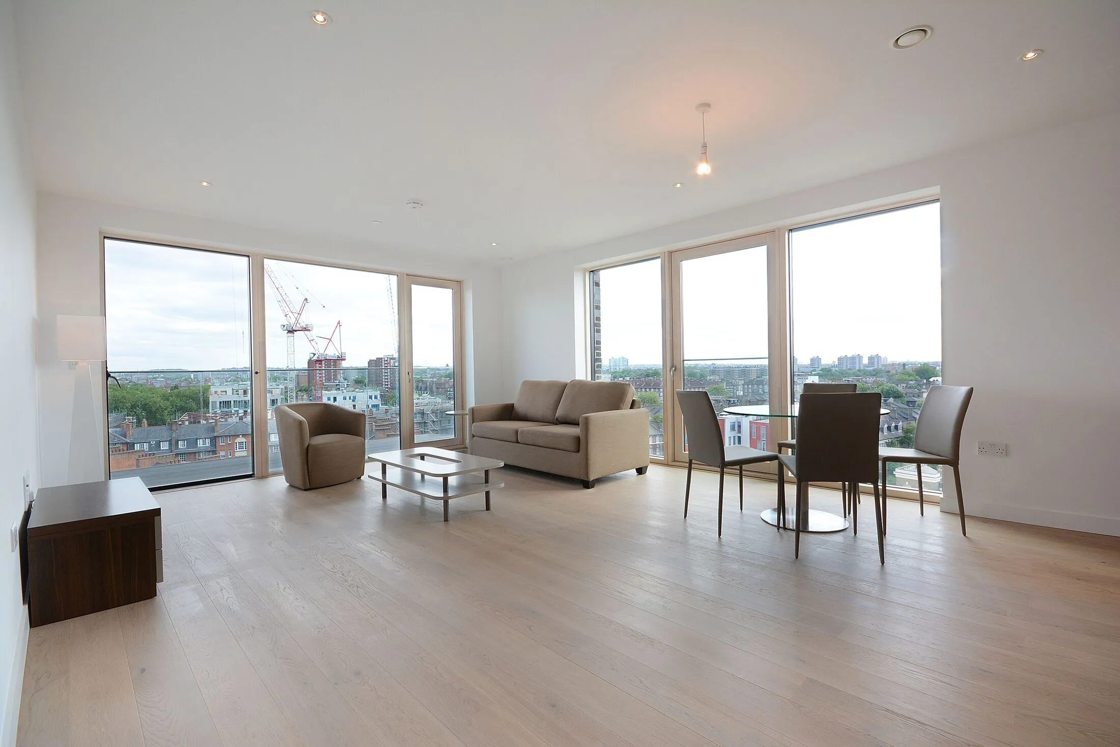 Flat Rodney Road in Greater London