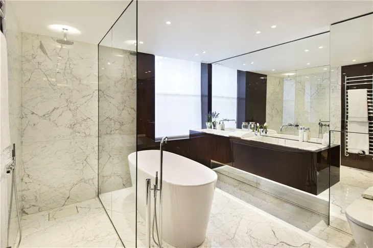 Flat Park Crescent in City of Westminster