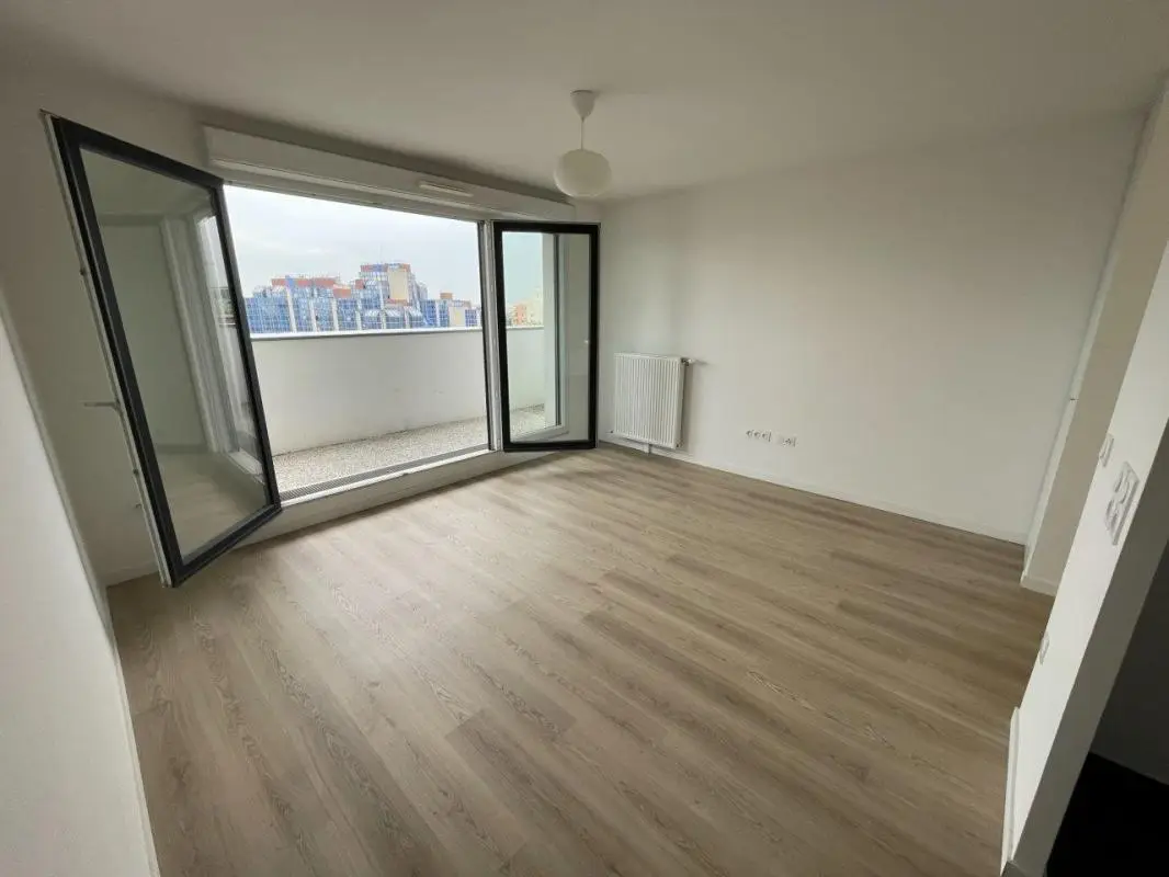 Flat Avenue Paul Vaillant-Couturier in Bobigny