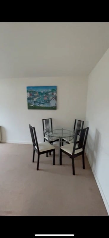 Room Westferry Road in Greater London